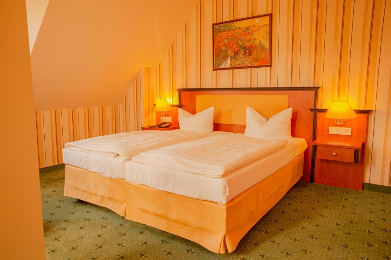 Alte Landratsvilla Hotel Bender Westerburg  Εξωτερικό φωτογραφία
