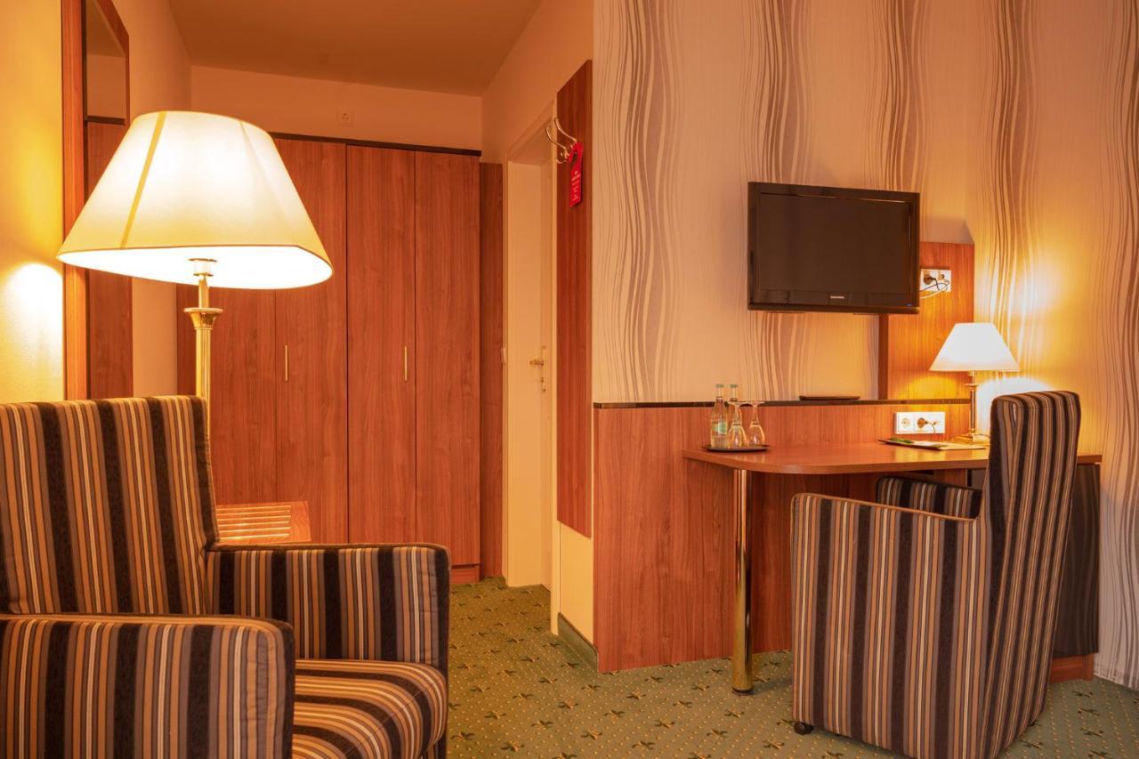 Alte Landratsvilla Hotel Bender Westerburg  Εξωτερικό φωτογραφία